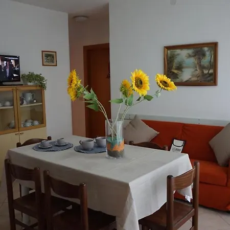 Apartamento Fantastic Flat In A Quiet With Terrace In Lignano Pineta *