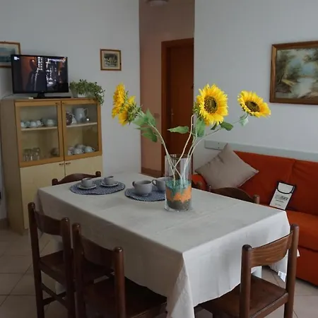 Apartamento Fantastic Flat In A Quiet With Terrace In Lignano Pineta *