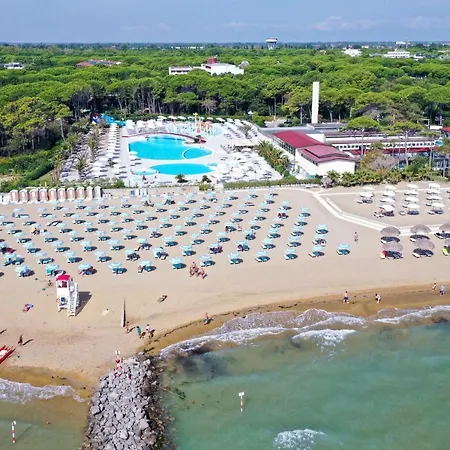 Fantastic Flat In A Quiet With Terrace In Lignano Pineta Lignano Sabbiadoro